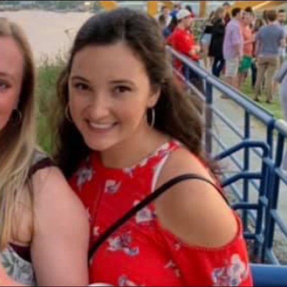 Meet your Posher, Abby - Picture 1 of 1